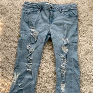 Size 28 Light Wash Distressed Skinny Jeans